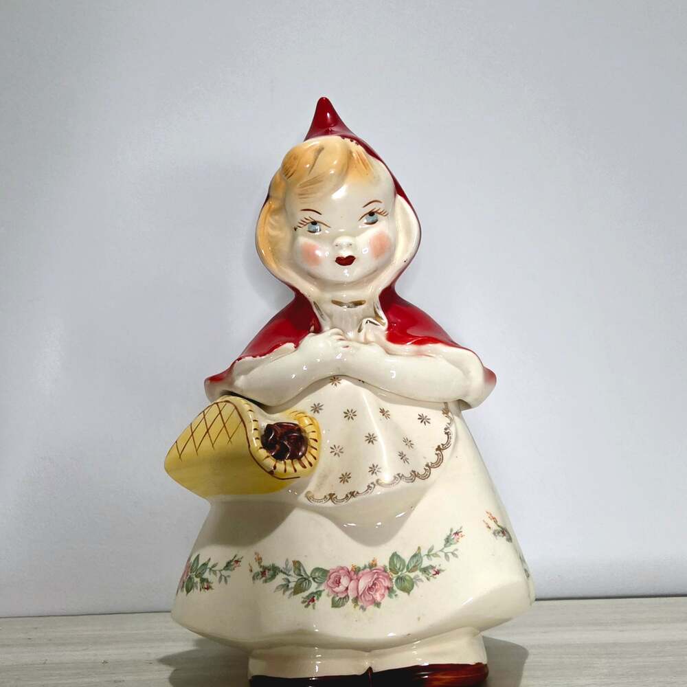 Vintage Hull Ware Little Red Riding Hood Cookie Jar Model 967